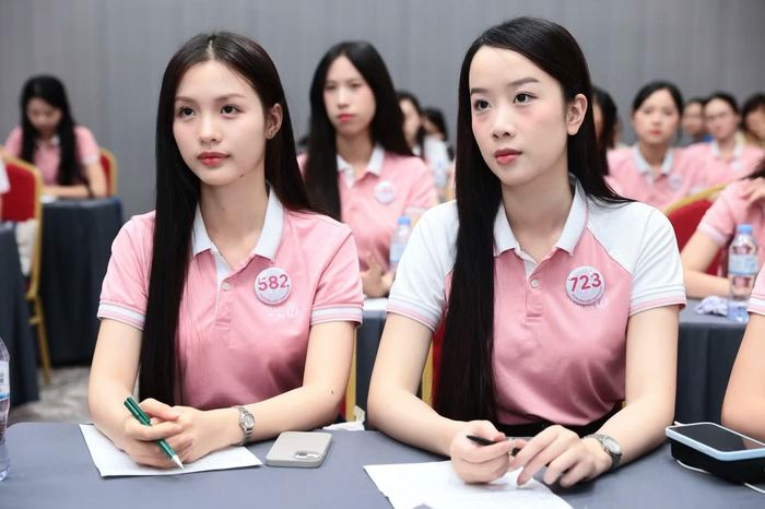 Tuy nhiên, sự tự tin không thể thay thế kiến thức. Thí sinh cần trau dồi kỹ năng, thận trọng khi lựa chọn quan điểm, biết mở rộng vấn đề và đặc biệt là biết sử dụng câu chuyện cá nhân để kết nối với vấn đề cộng đồng.