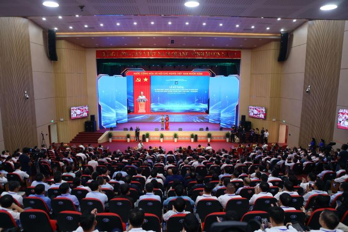 Toàn cảnh Lễ kỷ niệm 30 năm ngày thành lập Ban Quản lý Khu kinh tế Dung Quất và các khu công nghiệp Quảng Ngãi.
