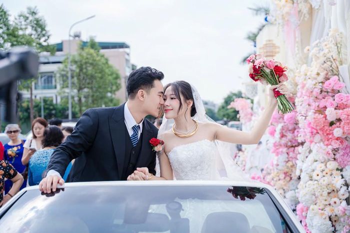 Đoàn rước dâu 70 người của chú rể Thanh Hóa 