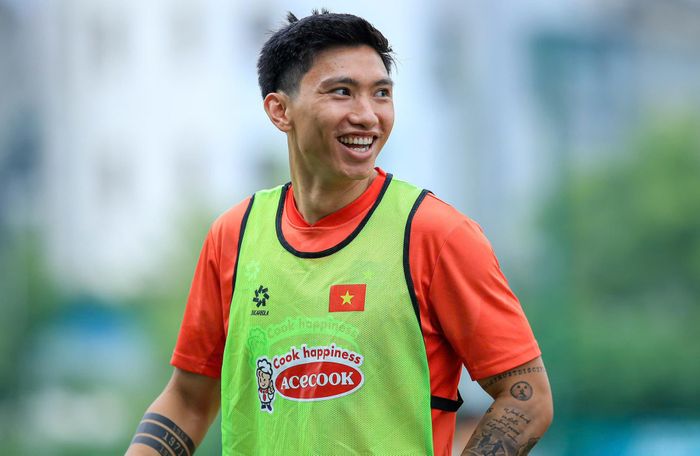 Văn Hậu trở lại mạnh mẽ.