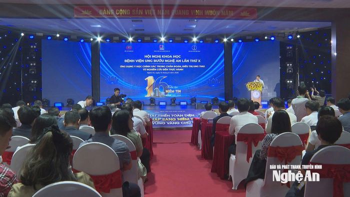Toàn cảnh hội nghị Khoa học Bệnh viện Ung bướu Nghệ An lần thứ X. Ảnh: An Duyên
