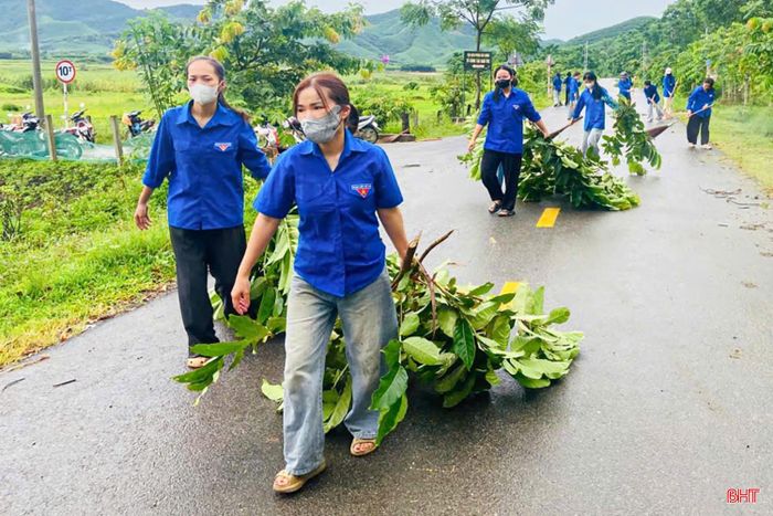 Cùng với các hoạt động cấp tỉnh, 100% tổ chức Đoàn xã, phường và Đoàn trực thuộc trên toàn tỉnh đã đồng loạt triển khai nhiều phần việc tình nguyện gắn với nhu cầu thực tiễn của địa phương.