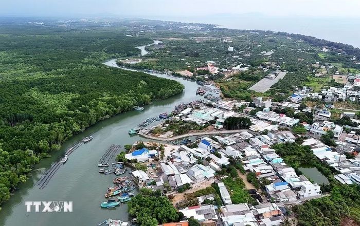 Cần Giờ được tách riêng là một phân vùng phát triển đô thị sinh thái biển. (Ảnh: Hồng Đạt/TTXVN)