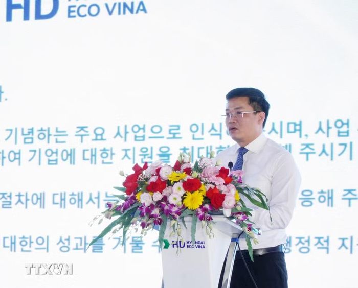 Phó Bí thư Tỉnh ủy, Chủ tịch Ủy ban nhân dân tỉnh Quảng Ngãi Nguyễn Đức Tâm phát biểu tại lễ khởi công. (Ảnh: Lê Phước Ngọc/TTXVN)