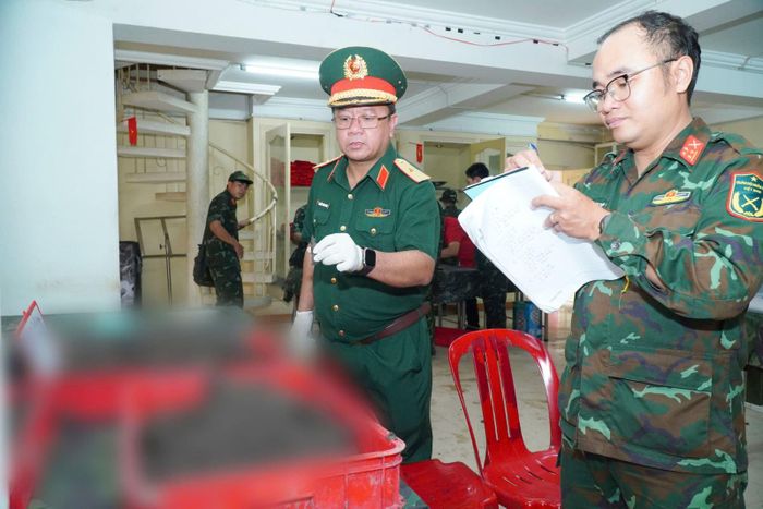 Công tác tìm kiếm tại Công viên Lê Thị Riêng tiếp tục được thực hiện khẩn trương, thận trọng và trách nhiệm.
