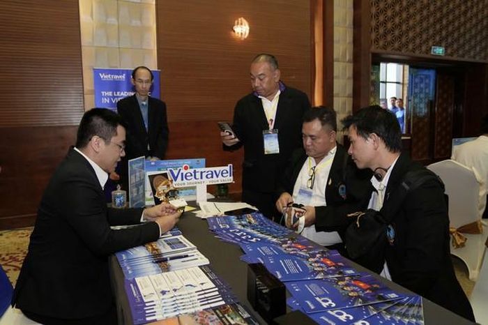 Gian hàng kết nối của Vietravel tại sự kiện.