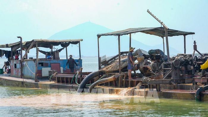 Tây Ninh đang tiếp tục rà soát, cập nhật nhu cầu và khả năng đáp ứng nhằm chủ động các giải pháp bảo đảm nguồn vật liệu cho công trình, dự án. Ảnh: Minh Phú – TTXVN