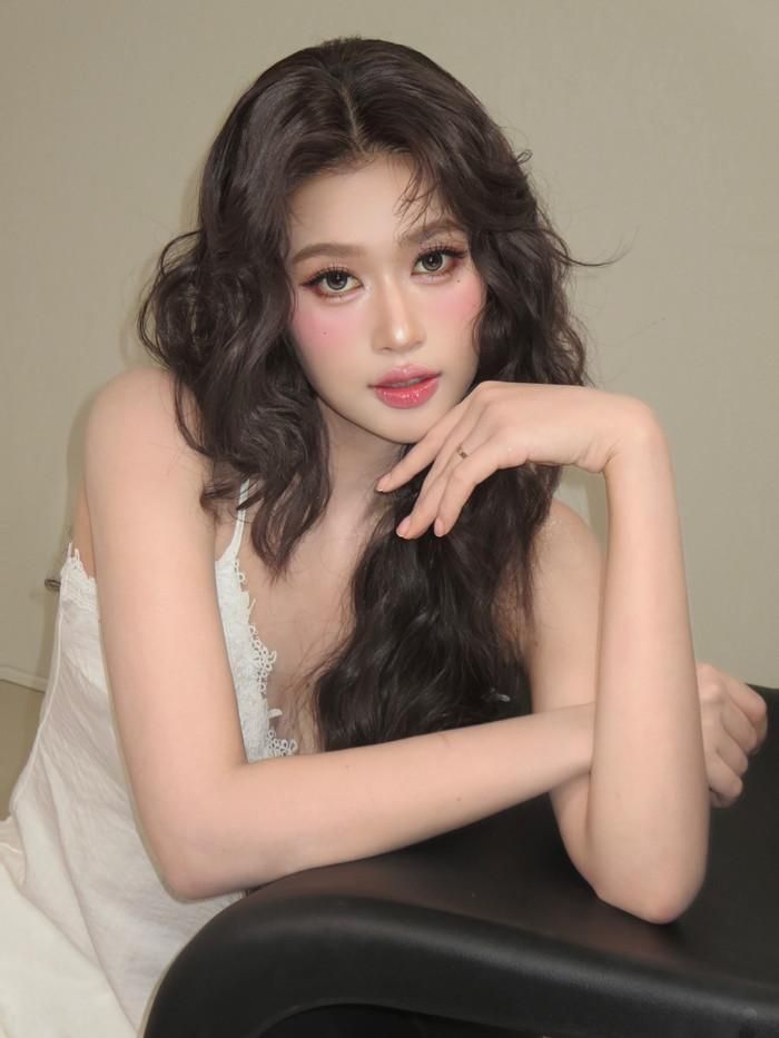 Người hâm mộ đã để lại nhiều lời khen cho tạo hình lần này của Thiên Ân. Ảnh: Threads Hiwon