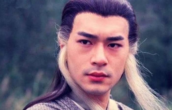 Dương Quá kế thừa nhiều môn tuyệt học trước khi tự sáng tạo Ám Nhiên Tiêu Hồn Chưởng, tạo nên dấu ấn võ học riêng biệt. Ảnh: Sohu.