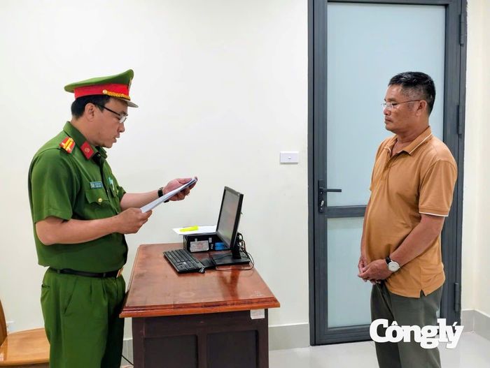 Cơ quan điều tra tống đạt quyết định khởi tố bị can Hoàng Văn Dương