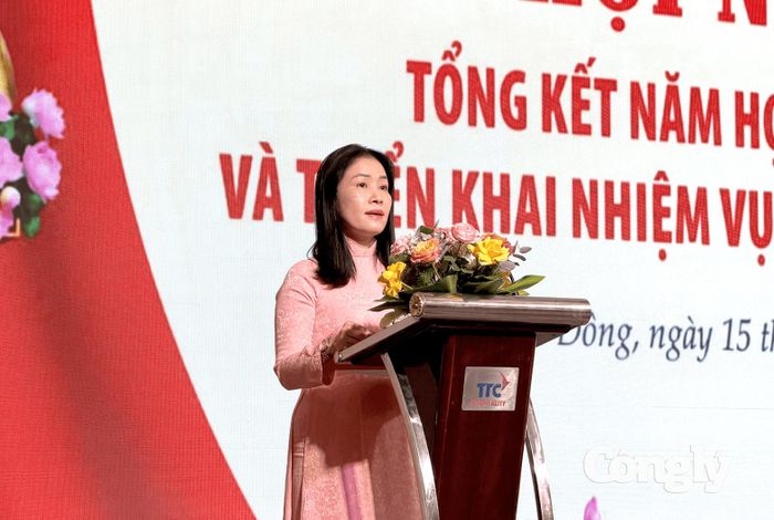 Giám đốc Sở Giáo dục và Đào tạo Lê Thị Bích Liên phát biểu tại Hội nghị.