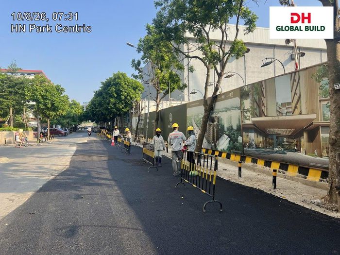 Ảnh chụp ngày 10/8 tại khu vực sụt lún đã được xử lý bề mặt và thảm lại nhựa đường nhằm khôi phục an toàn giao thông. Ảnh: DH Global Build.
