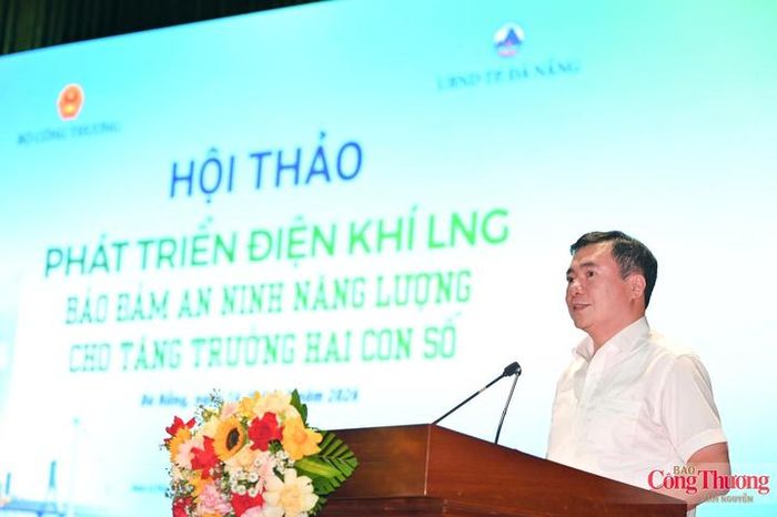 Thứ trưởng Nguyễn Sinh Nhật Tân phát biểu kết luận Hội thảo.