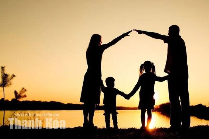 Gia đình luôn là chốn để yêu thương, chia sẻ.