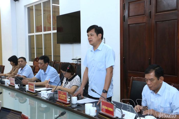 Đồng chí Lò Văn Cương, Phó Chủ tịch Thường trực UBND tỉnh phát biểu tại buổi làm việc.