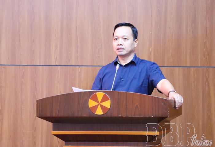 Bí thư Tỉnh ủy Trần Tiến Dũng phát biểu kết luận buổi làm việc.