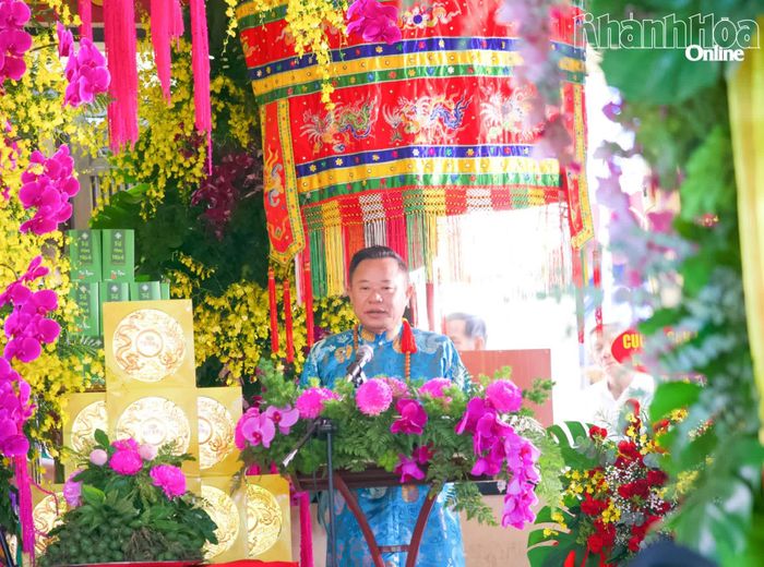 Ông Lê Văn Hoa - Phó Giám đốc Sở Văn hóa, Thể thao và Du lịch tỉnh Khánh Hòa phát biểu khai mạc chương trình.