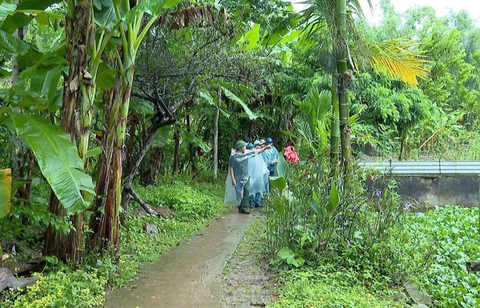 Lực lượng dân quân xã Cát Thịnh phát huy vai trò nòng cốt, kịp thời nắm tình hình thiên tai tại cơ sở.