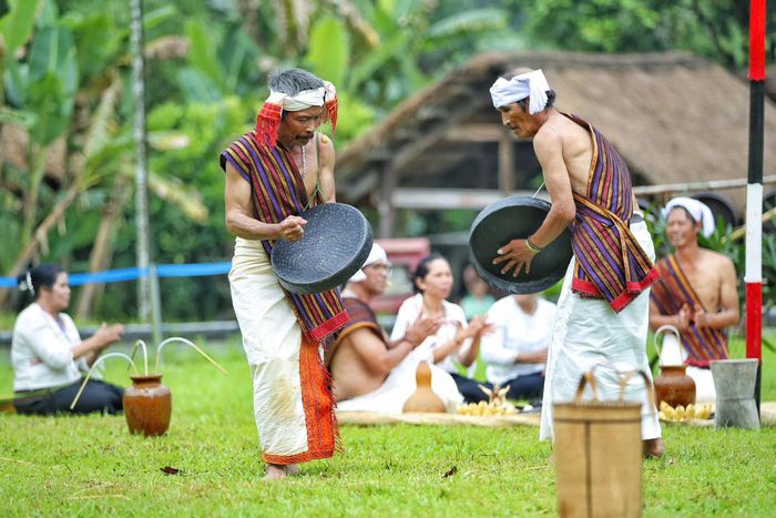 Những người giữ tiếng chiêng ngân