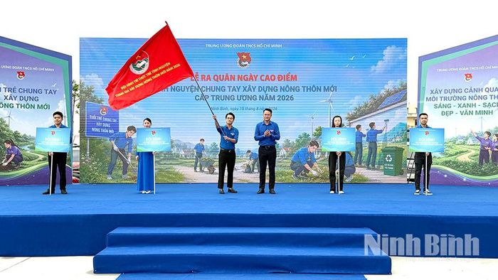Ra mắt 5 Đội hình trí thức trẻ tình nguyện chung tay xây dựng nông thôn mới.