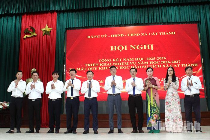 Ra mắt Ban sáng lập Quỹ, Hội đồng Quản lý Quỹ Khuyến học Đào Sư Tích.