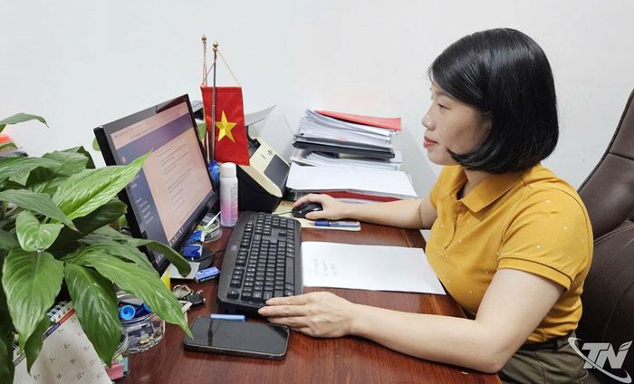 Đảng viên Chi bộ các cơ quan chuyên trách tham mưu, giúp việc, Đảng ủy các cơ quan Đảng tỉnh, tham gia Cuộc thi.