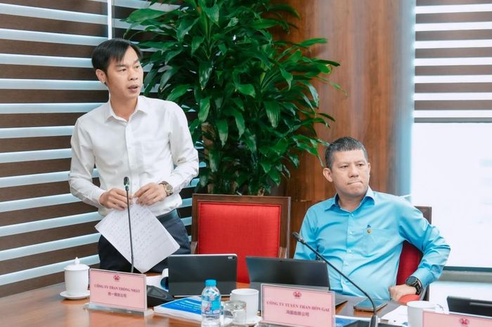  Đại diện các Ban chuyên môn và đơn vị của TKV trao đổi, làm rõ các nội dung liên quan đến khả năng ứng dụng, hiệu quả đầu tư và điều kiện triển khai công nghệ trong thực tế.