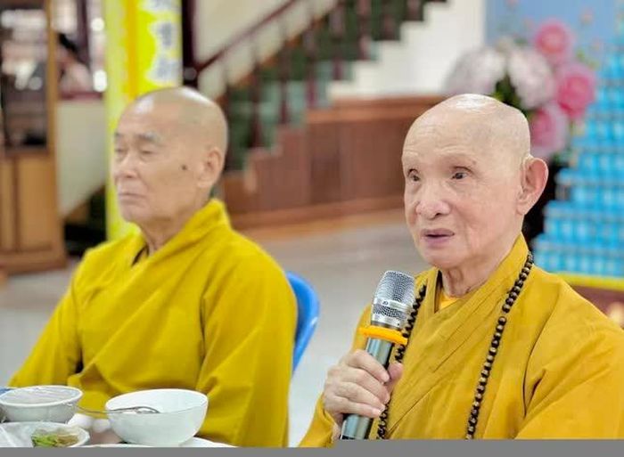 Hòa thượng Thích Giác Hạnh ban đạo từ