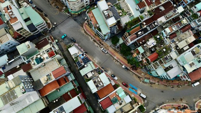 Dự án được phê duyệt năm 2016 và điều chỉnh năm 2024, có tổng mức đầu tư gần 600 tỷ đồng. Theo thiết kế, đoạn kênh A41 từ đường Út Tịch đến đường Giải Phóng được ngầm hóa bằng cống hộp đôi kích thước 2,5 x 2,5m. Đoạn từ đường Giải Phóng đến đường Phan Thúc Duyện được cải tạo với 2 nhánh kênh.