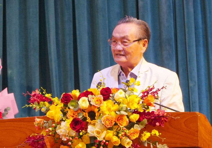 TS Trần Du Lịch đề xuất giải pháp thu hút đầu tư vào hạ tầng du lịch, khai thác lợi thế “đại ngàn chạm biển xanh”. (Ảnh: Kim Loan)