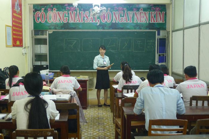 Các lao động cần phải trang bị thêm ngoại ngữ, nhất là ngôn ngữ tại quốc gia đến làm việc