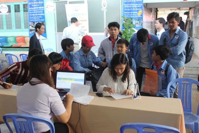 Ngoài các kỹ năng về nghề, ngôn ngữ, kiến thức pháp luật nước sở tại, người lao động đi làm việc ở nước ngoài cần tìm hiểu Quỹ hỗ trợ việc làm ngoài nước để bảo vệ bản thân và gia đình khi có rủi ro xảy ra