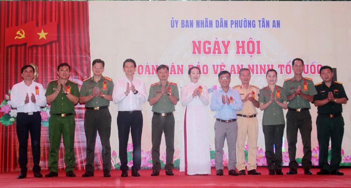 Các đại biểu tham dự Ngày hội.