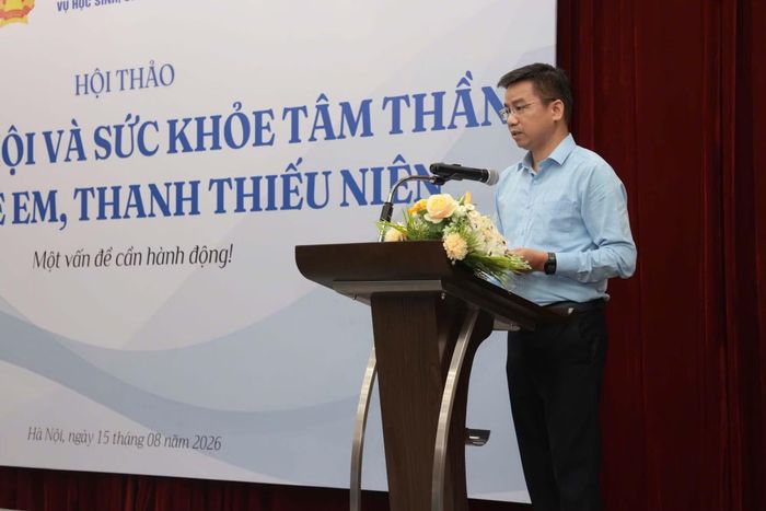 Ông Dương Ngô Minh Nam, Phó Vụ trưởng Vụ Khoa giáo - Văn xã, Văn phòng Chính phủ chia sẻ tại hội thảo.