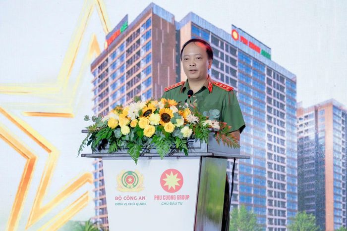 Thứ trưởng Đặng Hồng Đức phát biểu tại buổi lễ.