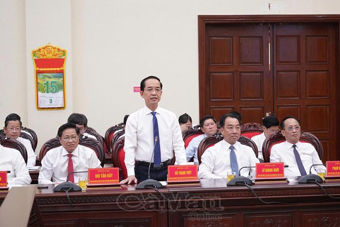 Đồng chí Hồ Thanh Thuỷ, Phó Bí thư Tỉnh uỷ, Chủ tịch Uỷ ban MTTQ Việt Nam tỉnh Cà Mau, nhấn mạnh tình đoàn kết, gắn bó giữa Đảng bộ, chính quyền và Nhân dân hai địa phương qua các giai đoạn lịch sử luôn được gìn giữ, vun đắp, trở thành tình cảm đặc biệt giữa Cà Mau và Ninh Bình.