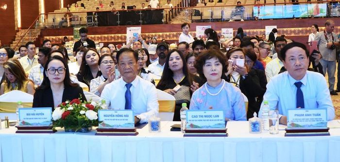 Các đại biểu, doanh nghiệp dự sự kiện. Ảnh: gialai.gov.vn