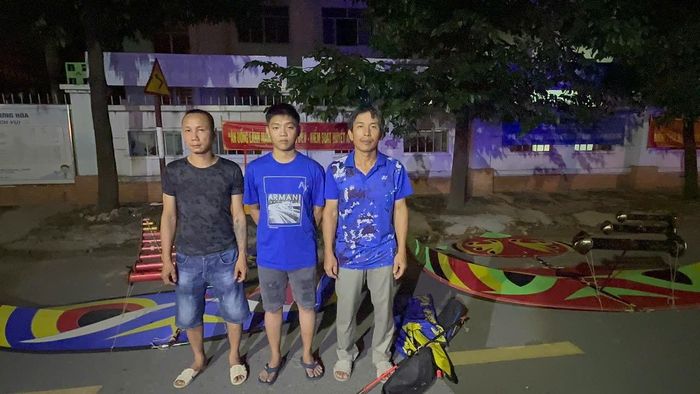 Các đối tượng cùng tang vật
