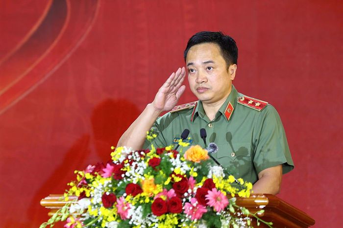  Trung tướng Mai Hoàng, Giám đốc Công an TP.Hồ Chí Minh phát biểu tại lễ công bố Quyết định thành lập nhà trường