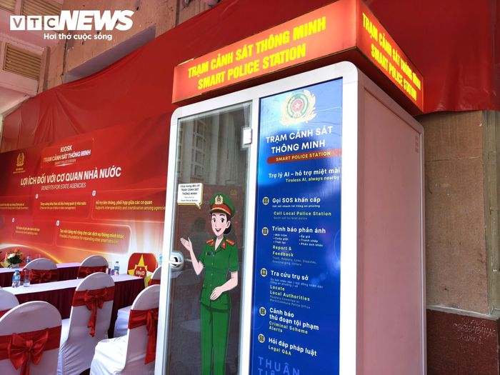 Theo nguyên tắc được C06 xác định, các chức năng người dân thực hiện trên Kiosk phải bảo đảm: Đúng người - Đúng dữ liệu - Đúng quy trình - Đúng pháp luật. (Ảnh: Hùng Đào)