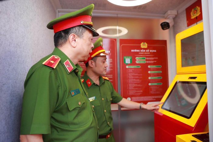 Việc triển khai mô hình trên địa bàn Thủ đô mở ra thêm một phương thức tiếp nhận thông tin từ người dân. Ảnh: Công an thành phố Hà Nội