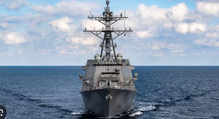 USS Benfold là một trong những tàu chiến đầu tiên của Mỹ được trang bị hệ thống Aegis.