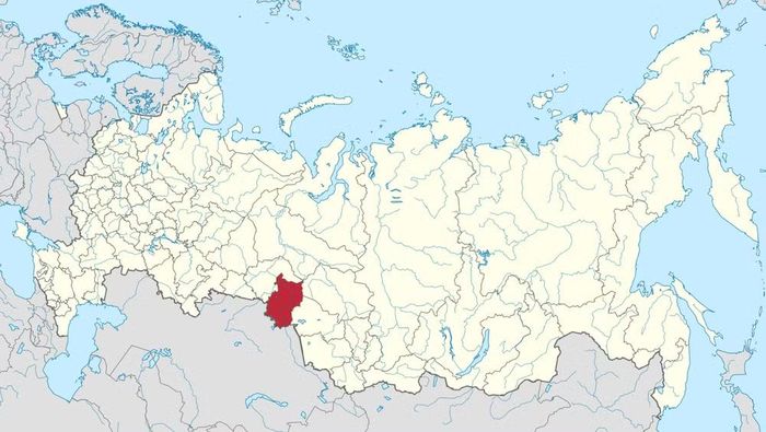 Trong trường hợp Omsk, khoảng cách 2.500 km từ biên giới Ukraine là chi tiết đặc biệt đáng chú ý. Một UAV có thể vượt qua nhiều lớp phòng thủ trước khi tiếp cận khu vực mục tiêu.