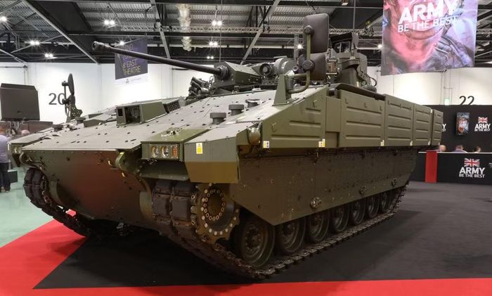 Những chiếc IFV nói trên trước đó đã bị cho ngừng hoạt động tạm thời sau khi 31 binh sĩ cảm thấy không được khỏe khi di chuyển trên các xe chiến đấu bộ binh này trong khuôn khổ cuộc tập trận Titan Storm.