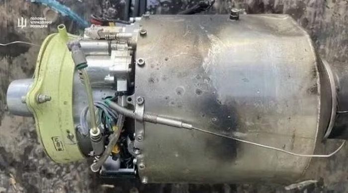 Hệ thống dẫn đường của tên lửa S-71 tuân theo cơ chế phức hợp, bao gồm bộ điều khiển bay, hệ thống dẫn đường quán tính dựa trên các cảm biến đơn giản và hệ thống cung cấp điện.