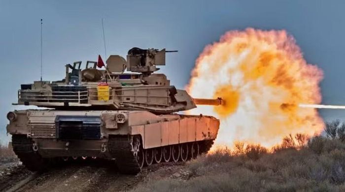 M1E3 cũng được phát triển với hệ thống động lực mới thay cho động cơ tuabin khí AGT1500 trên các biến thể Abrams hiện tại.