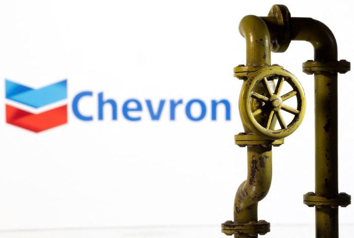  Tập đoàn dầu khí Chevron dùng khoản tiền kiếm được trong quý II/2026 để trả nợ. Ảnh minh họa: Reuters.