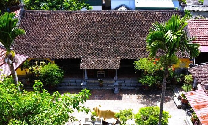 Ngôi nhà hơn 200 năm tuổi của ông Lương Trọng Duệ, một trong những nhà cổ tiêu biểu ở làng Đông Sơn