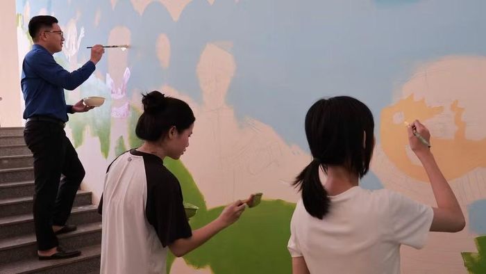 Tuổi trẻ Đà Nẵng triển khai các hoạt động tình nguyện tại xã Avương. (Ảnh: Thành đoàn Đà Nẵng cung cấp)