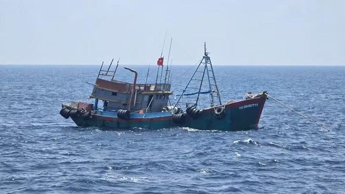 Tàu TG 91467-TS vận chuyển trái phép khoảng 130.000 lít dầu D.O trên vùng biển Tây Nam. (Ảnh: BỘ TƯ LỆNH VÙNG CẢNH SÁT BIỂN 4)